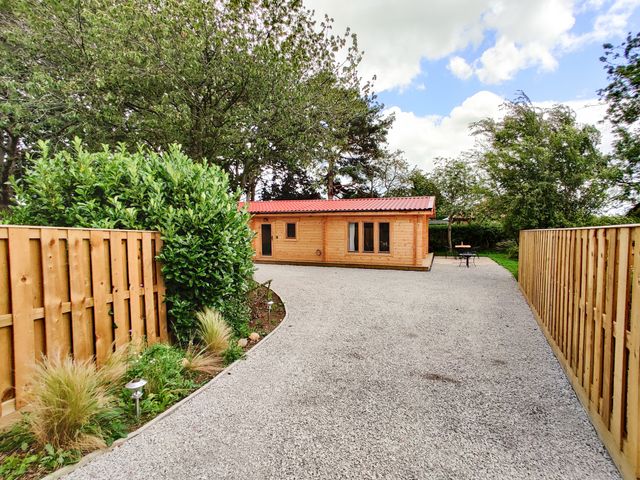 Gardener's Lodge - 1025557 - photo 1