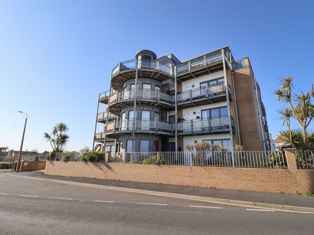 Flat 19 By The Beach - 1101146 - photo 1