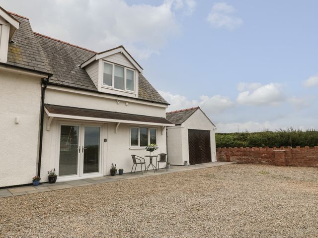 Bryn Eglwys Bach - 1103541 - photo 1