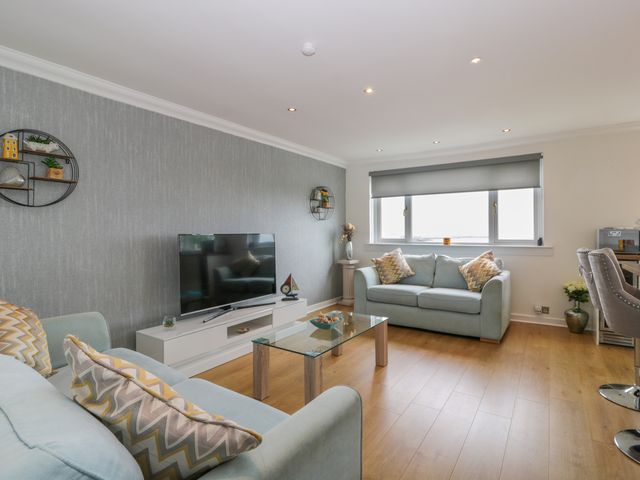 Seafield Court - 1104617 - photo 1