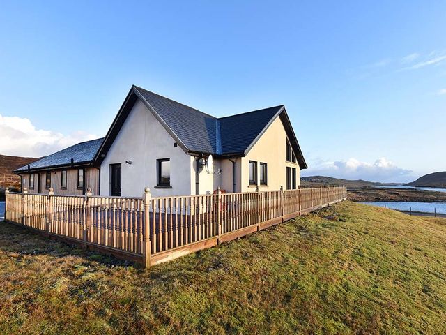 Ceann an Loch Cottage - 1110783 - photo 1