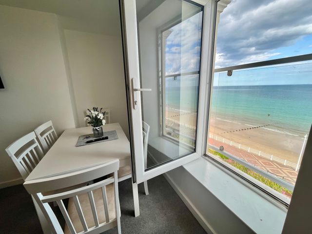 7 Seaview @ Bridlington Bay - 1136971 - photo 1