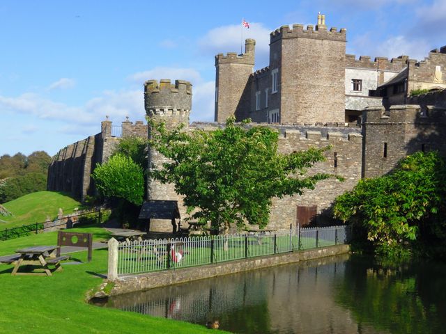 Watermouth Castle, Rhododendron Apartment - 1148873 - photo 1 