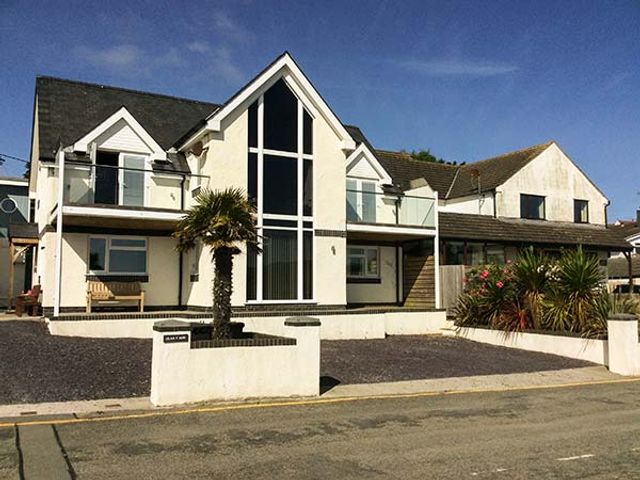 Glan Y Mor - 947693 - photo 1