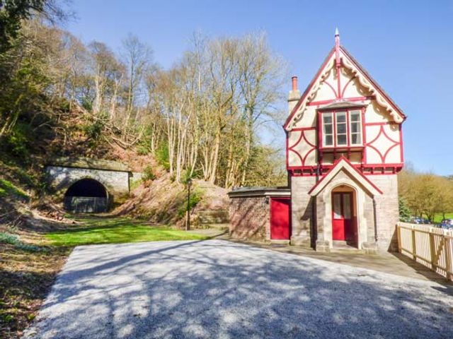 The Gate House - 955163 - photo 1 
