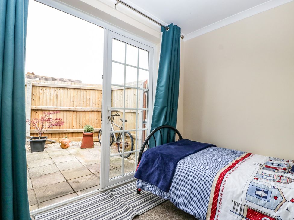 8A Rosewood Avenue - Somerset & Wiltshire - 1057153 - thumbnail photo 18
