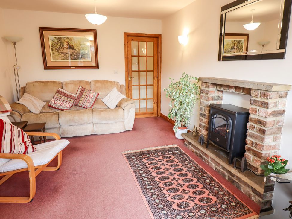 3 Springhaven - North Yorkshire (incl. Whitby) - 1057353 - thumbnail photo 2