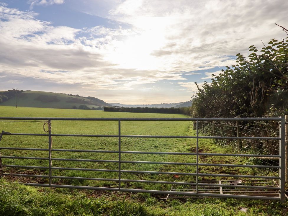 1 Caddaford Barns - Devon - 1088565 - thumbnail photo 39