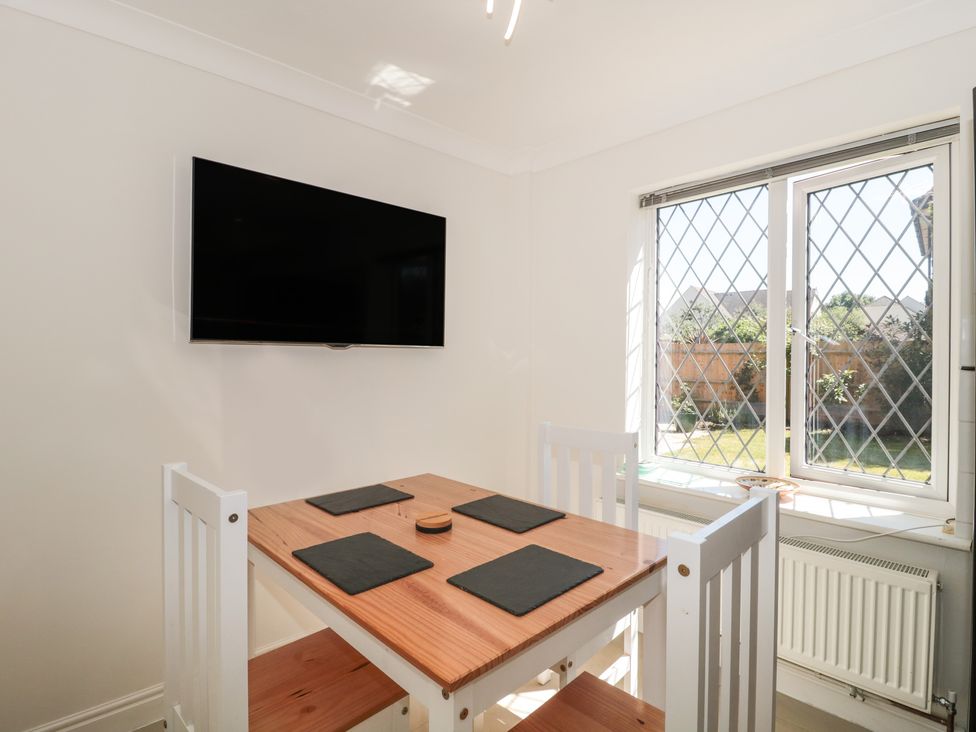 1 Charlotte Close - Dorset - 1105314 - thumbnail photo 11