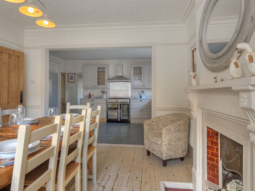 2 Hadleigh Villas - Dorset - 1106081 - thumbnail photo 8