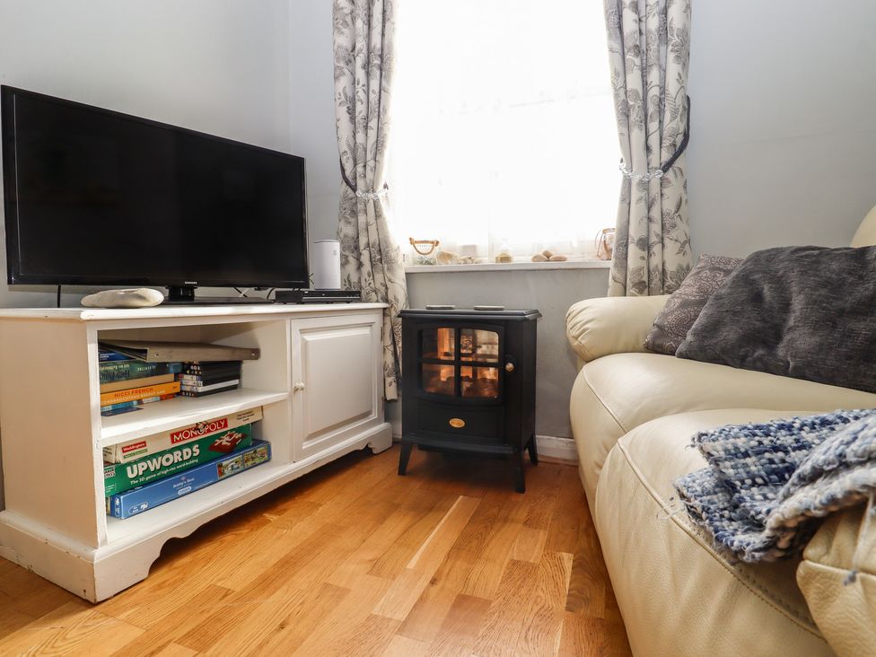 Sea Beach Cottage - Kent & Sussex - 1127983 - thumbnail photo 25