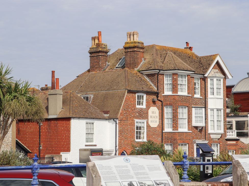 Sea Beach Cottage - Kent & Sussex - 1127983 - thumbnail photo 31