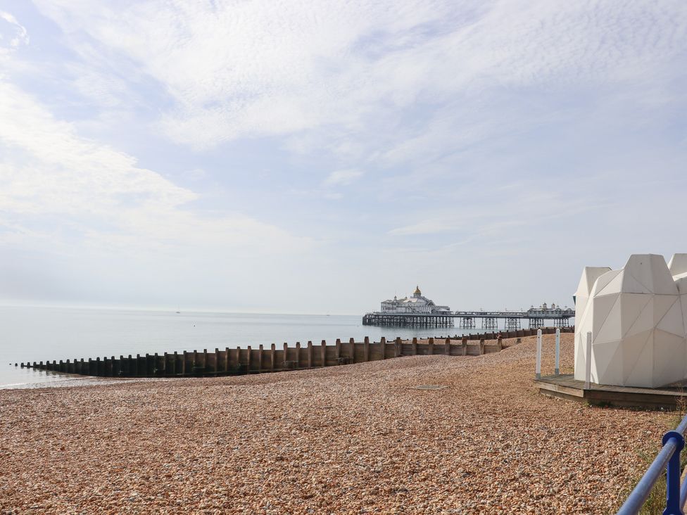 Sea Beach Cottage - Kent & Sussex - 1127983 - thumbnail photo 32