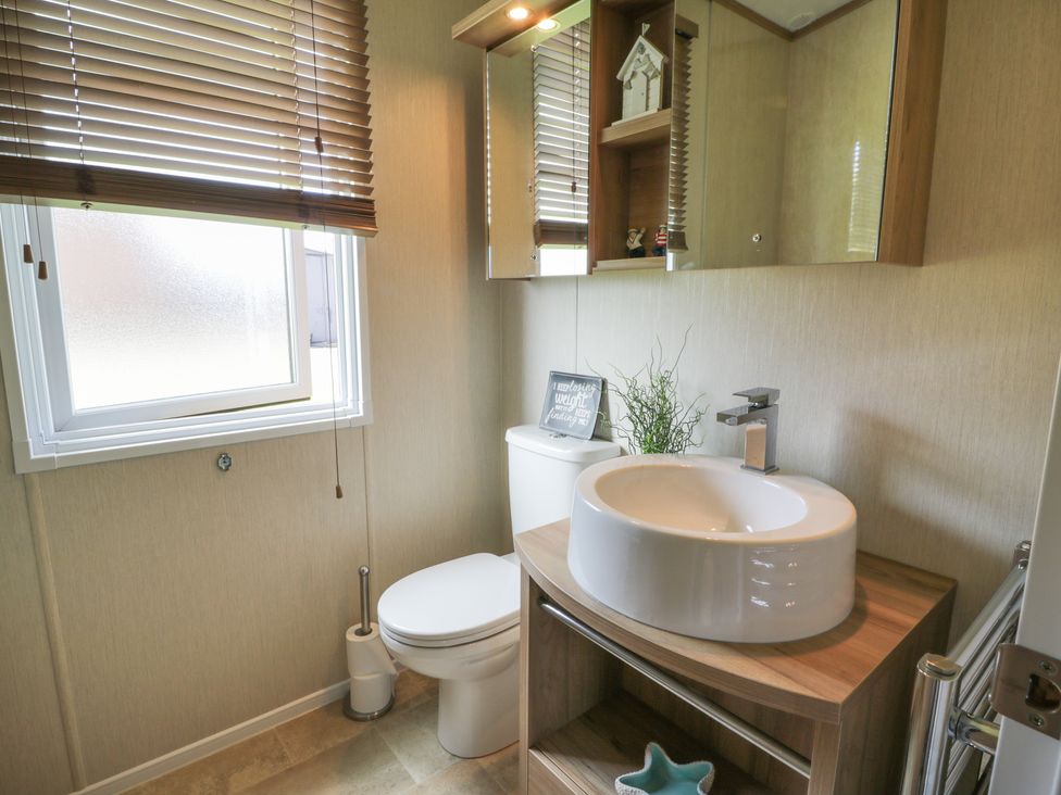 1 Fishermans Hill -  - 1153608 - thumbnail photo 11